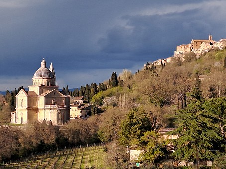 itineraries in tuscany