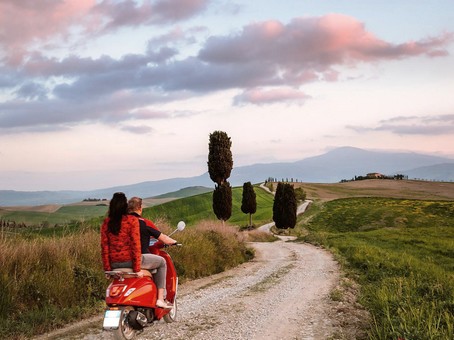 noleggio vespa montepulciano