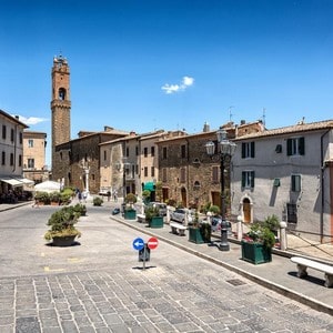 visit cellars montalcino