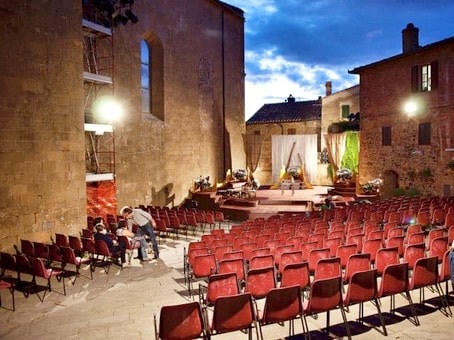 visit monticchiello poor theater